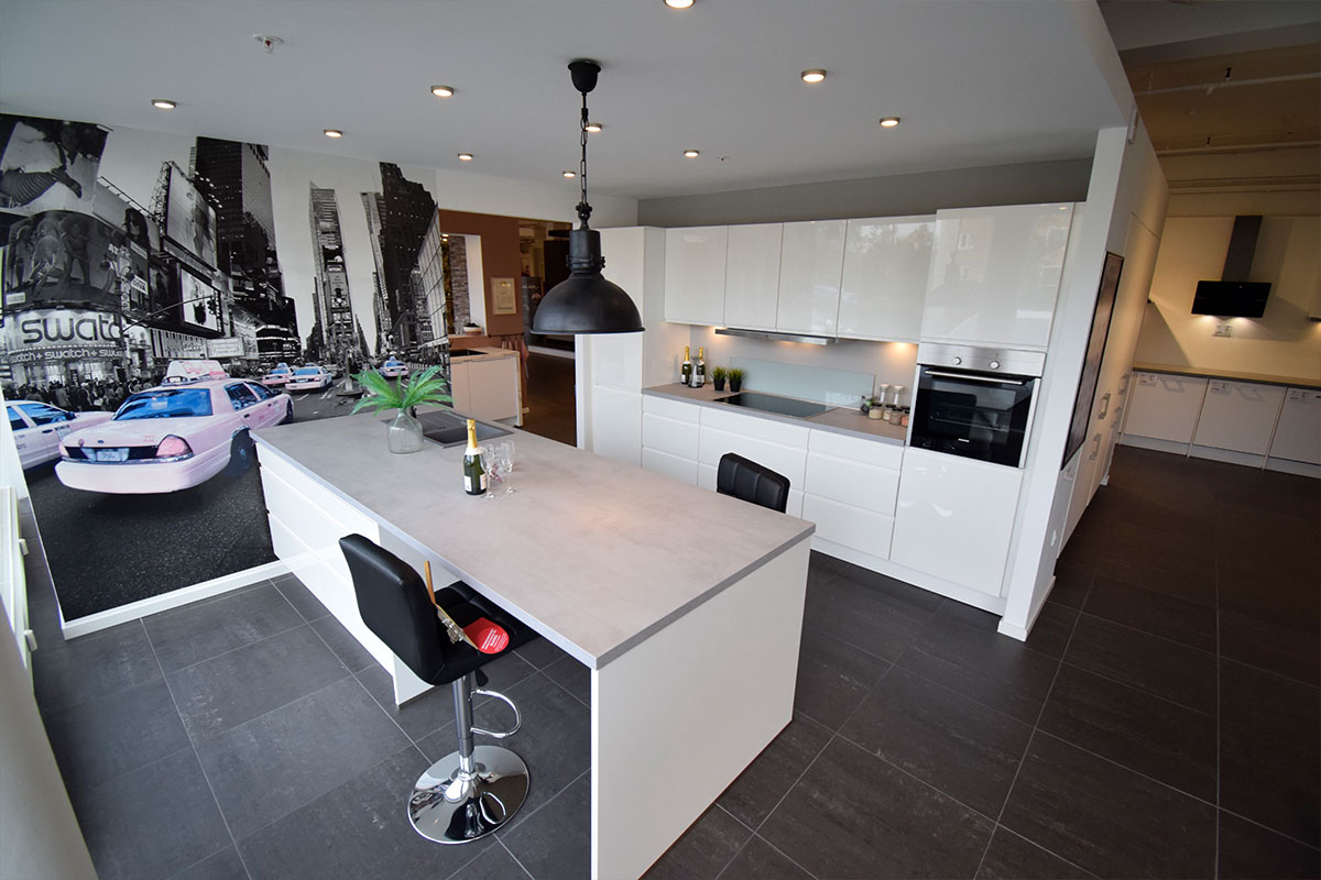 Lækkert udstillingskøkken til salg i Valby