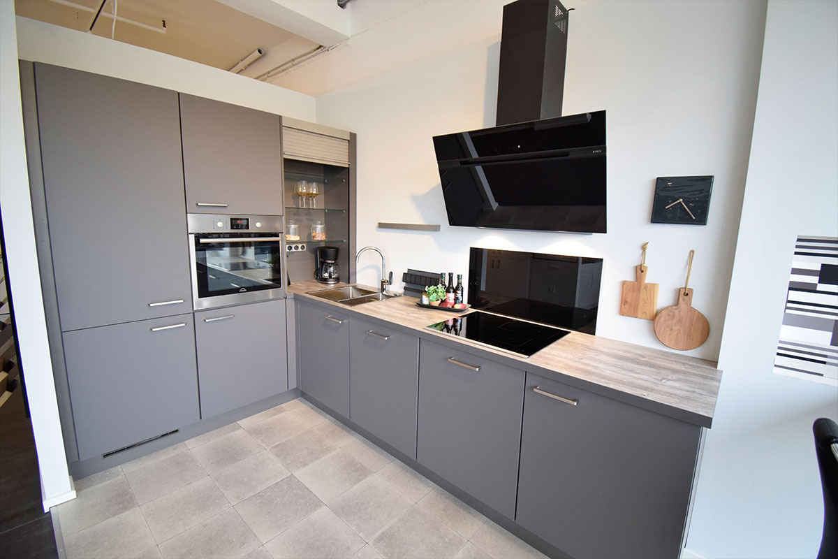 Lækkert udstillingskøkken til salg i Valby