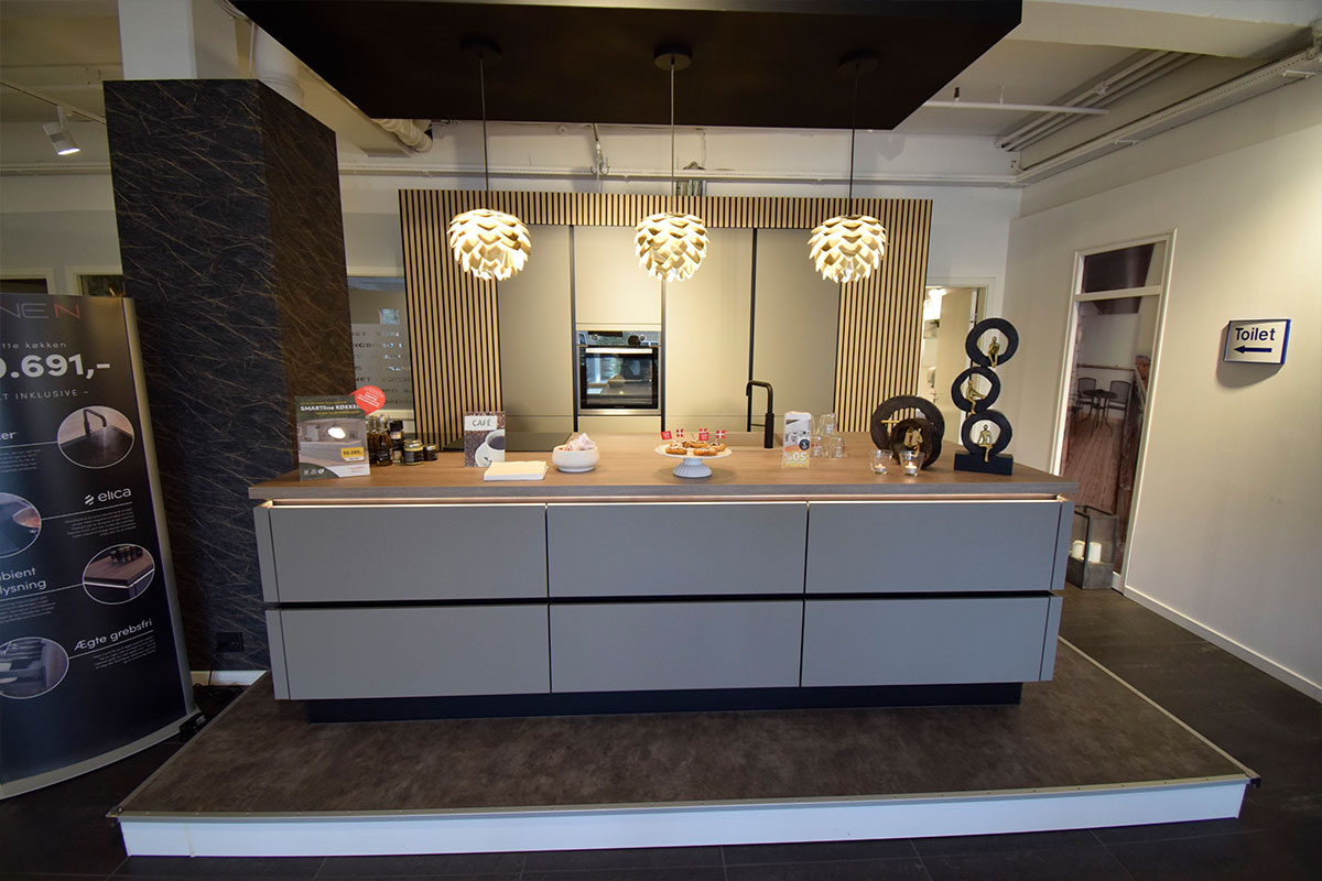 Lækkert udstillingskøkken til salg i Valby