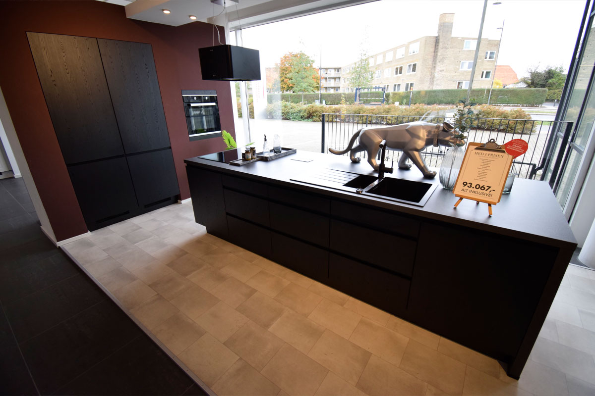 Lækkert udstillingskøkken til salg i Valby