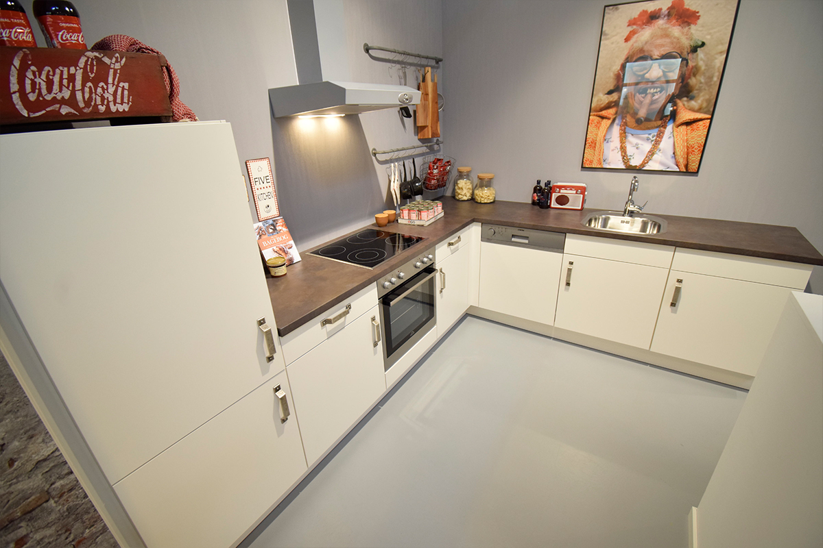 Udstillingskøkken til salg i Vordingborg Køkkenet Valby