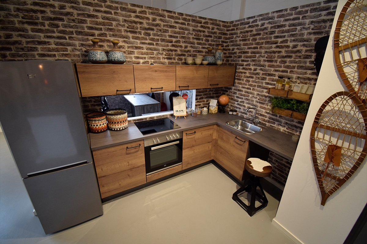 Lækkert udstillingskøkken til salg i Valby