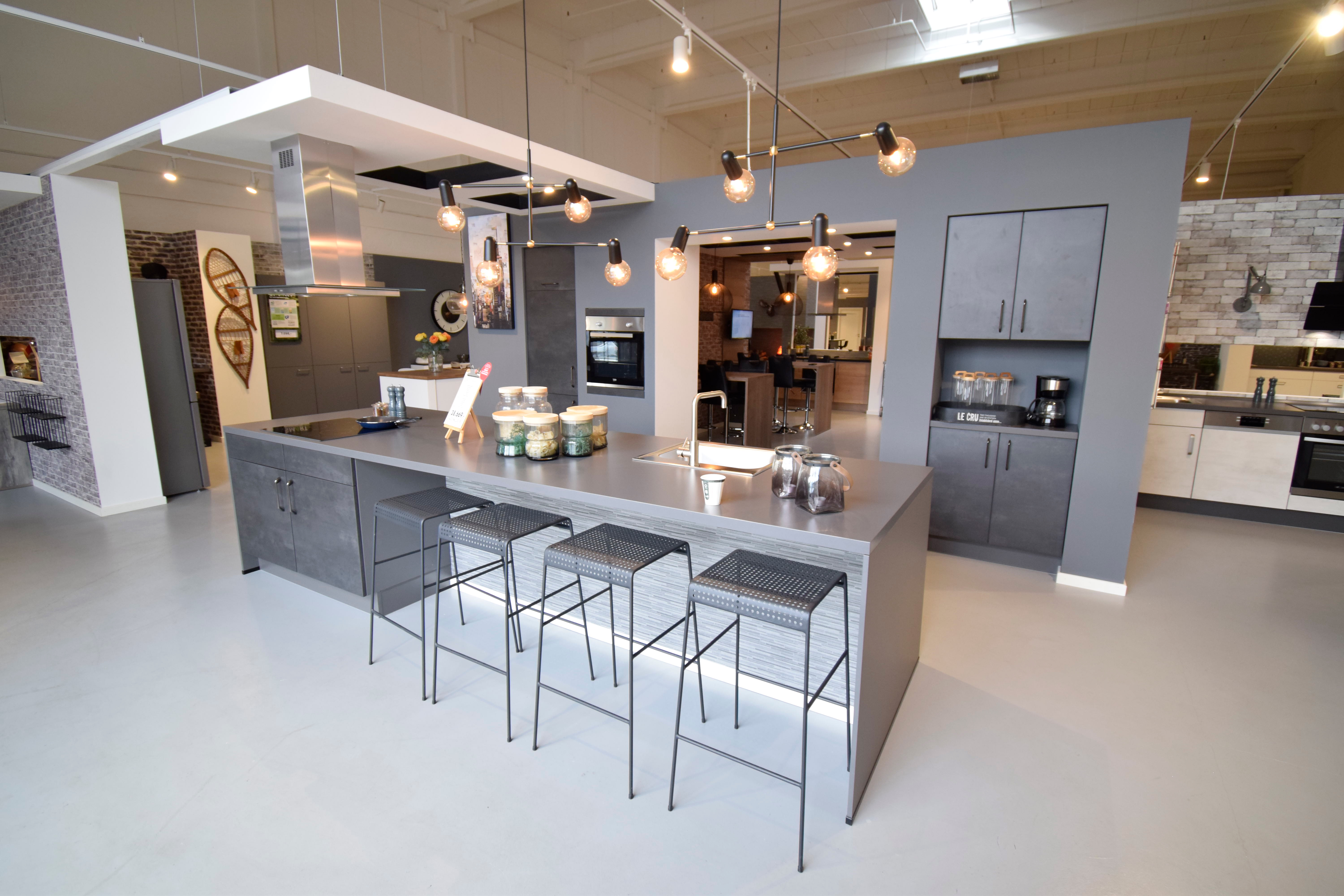 Lækkert udstillingskøkken til salg i Valby