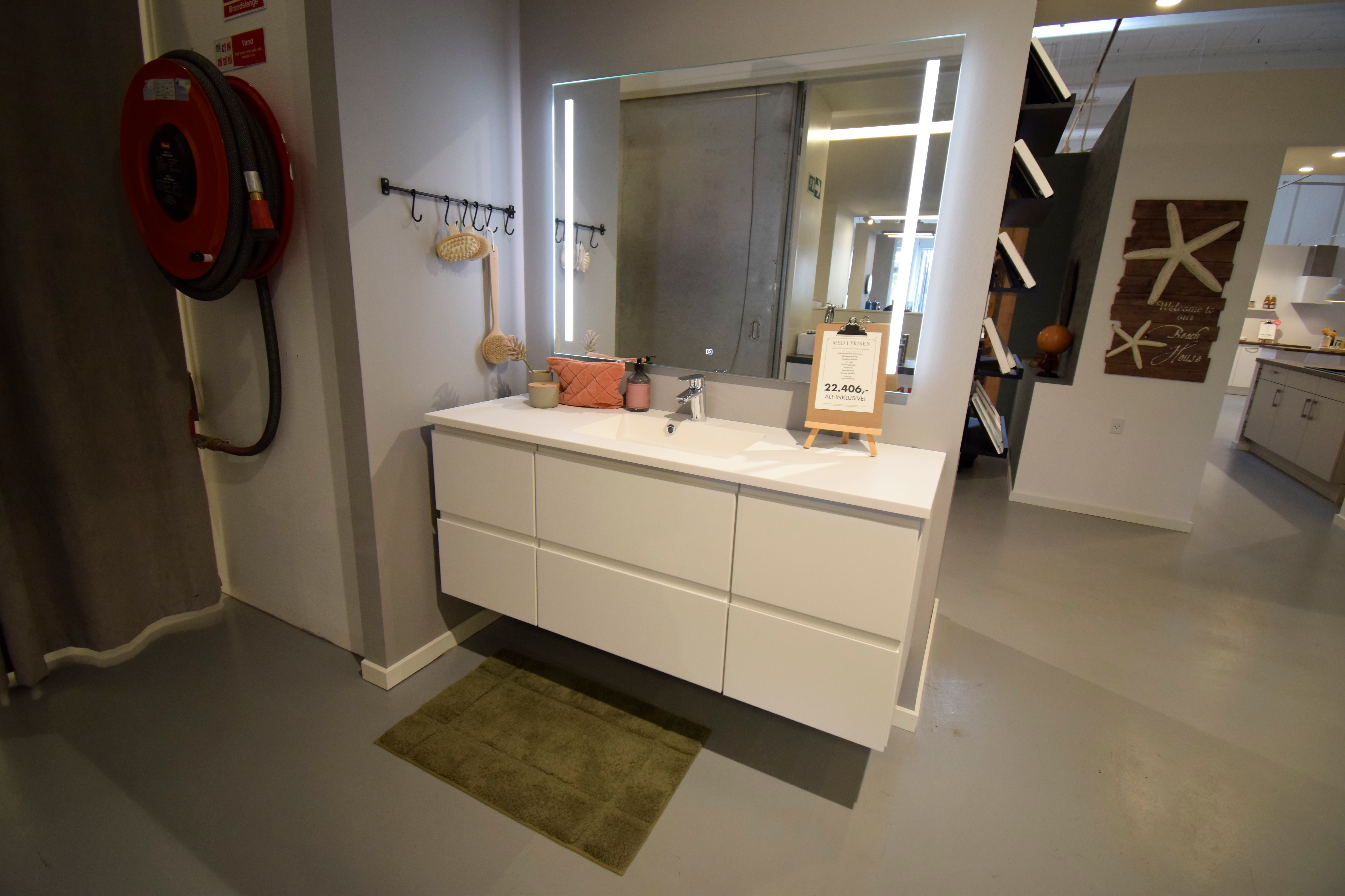 Udstillingsbad til salg i Vordingborg Køkkenet Valby