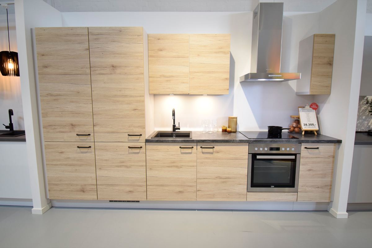 Lækkert udstillingskøkken til salg i Valby