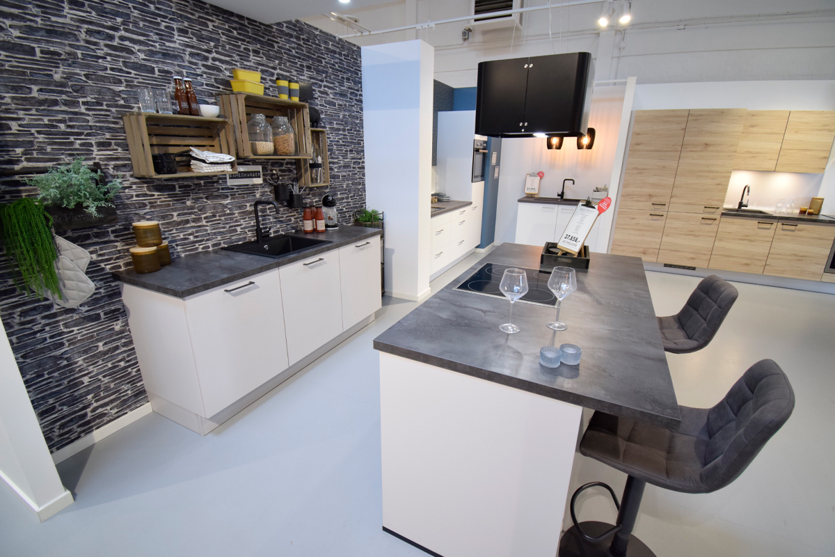 Lækkert udstillingskøkken til salg i Valby