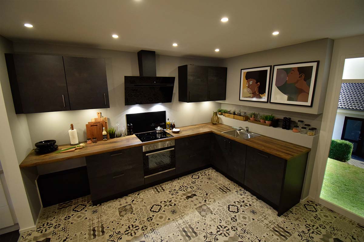 Lækkert rustikt køkken til salg i viby J