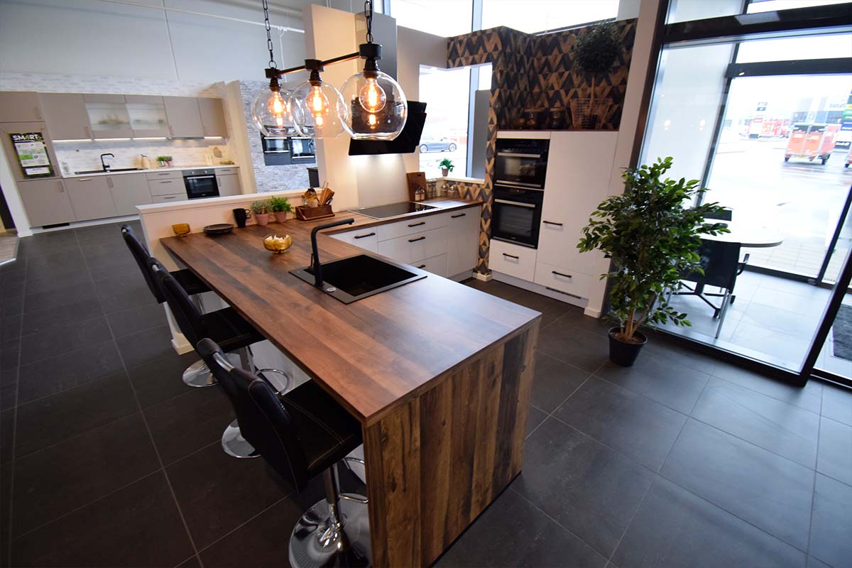 Lækkert Touch udstillingskøkken til salg i Viby J