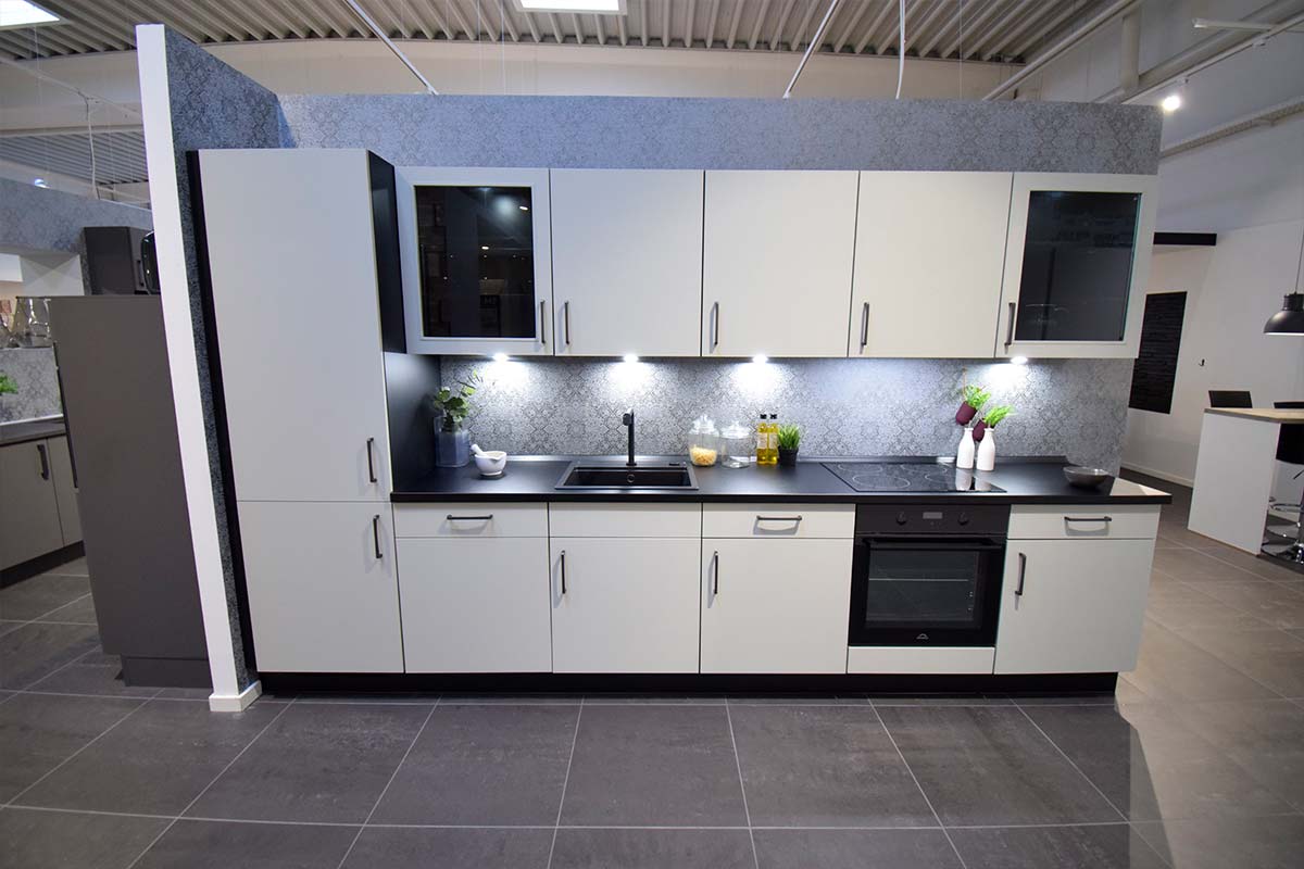 Flot ligesidet køkken til salg i Viby J