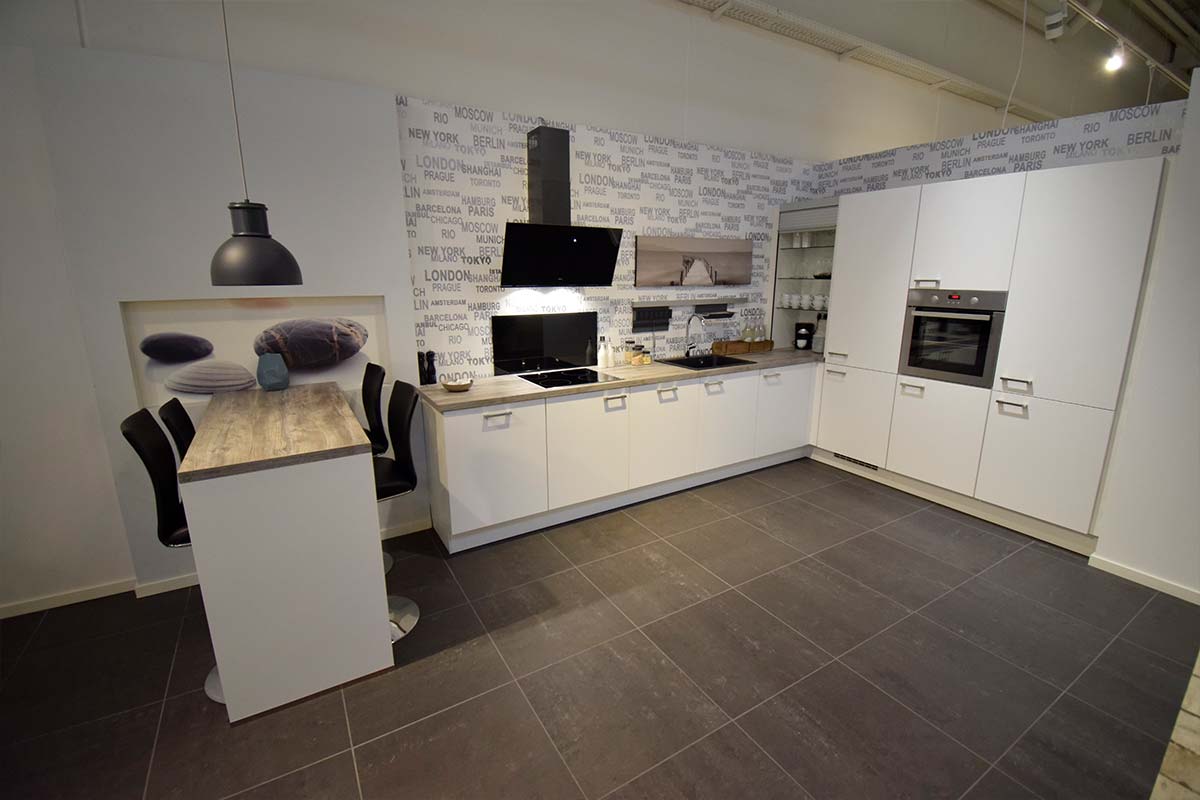 Super lækkert vinkelkøkken til salg i Viby J