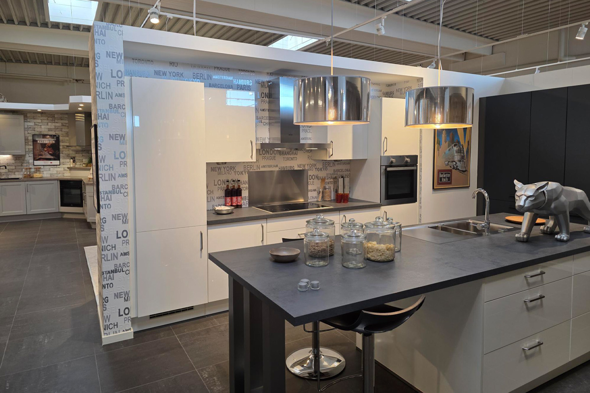 lækkert lyst køkken til salg i Viby J