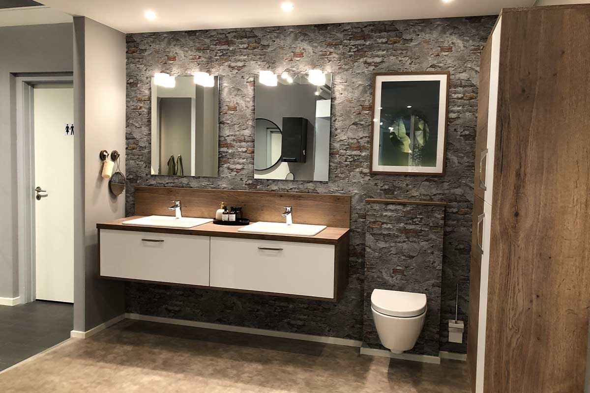 Lækkert bad i moderne design til salg i Esbjerg