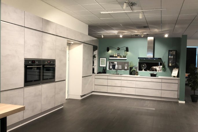 Glostrup – Riva, Concrete Grey