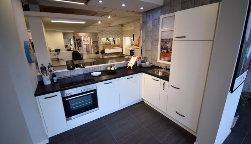 Lækkert udstillingskøkken til salg i Valby