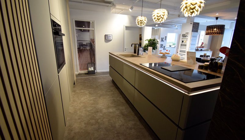 Lækkert udstillingskøkken til salg i Valby