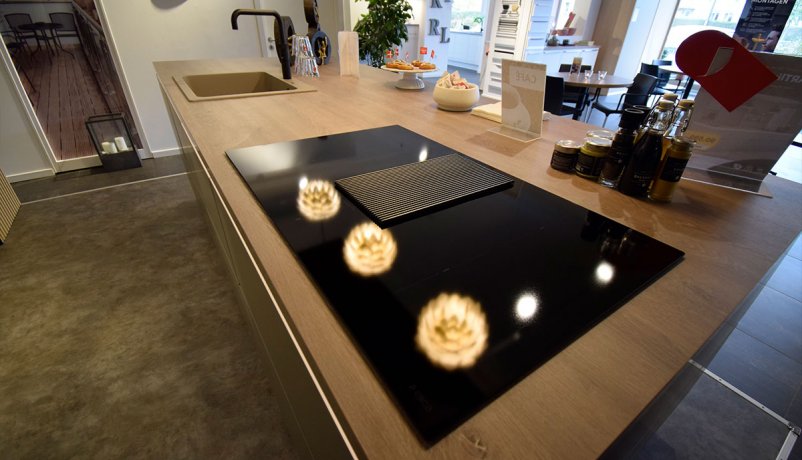 Lækkert udstillingskøkken til salg i Valby