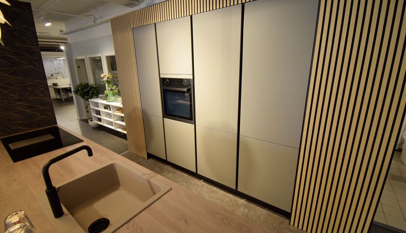 Lækkert udstillingskøkken til salg i Valby