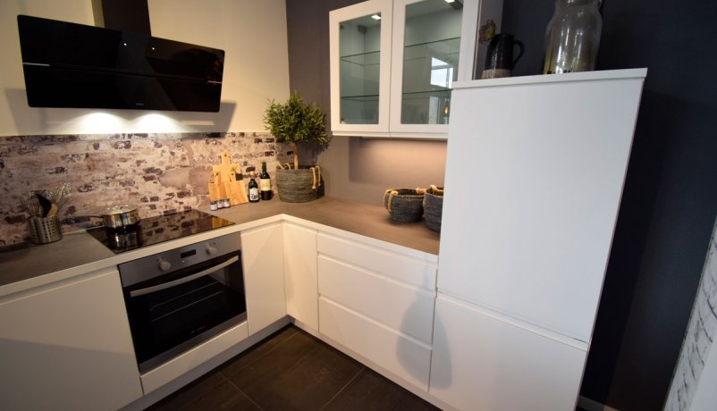 Lækkert udstillingskøkken til salg i Valby