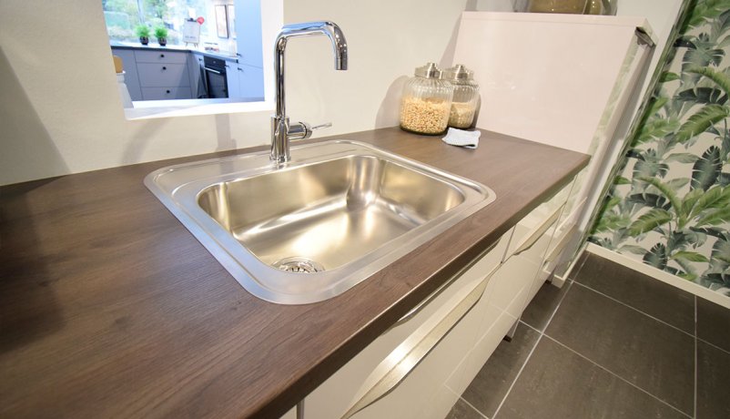 Lækkert udstillingskøkken til salg i Valby