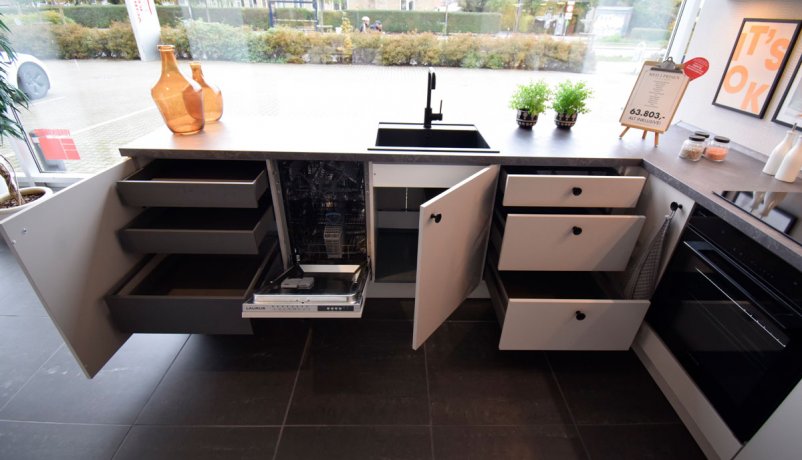 Lækkert udstillingskøkken til salg i Valby