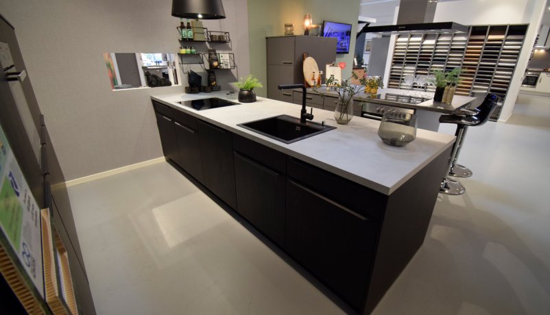 Udstillingskøkken til salg i Vordingborg Køkkenet Valby