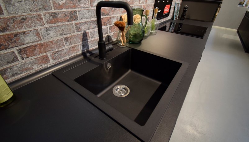 Udstillingskøkken til salg i Vordingborg Køkkenet Valby