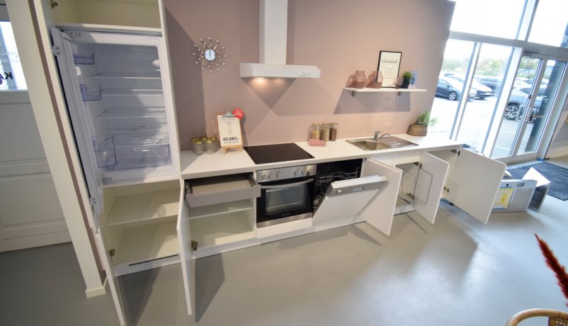 Lækker udstillingskøkken i Valby til Salg