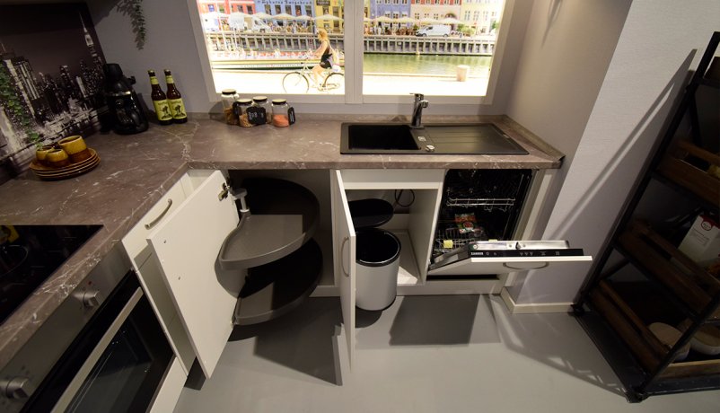 Udstillingskøkken til salg i Vordingborg Køkkenet Valby