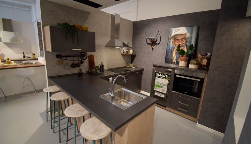 Udstillingskøkken til salg i Vordingborg Køkkenet Valby