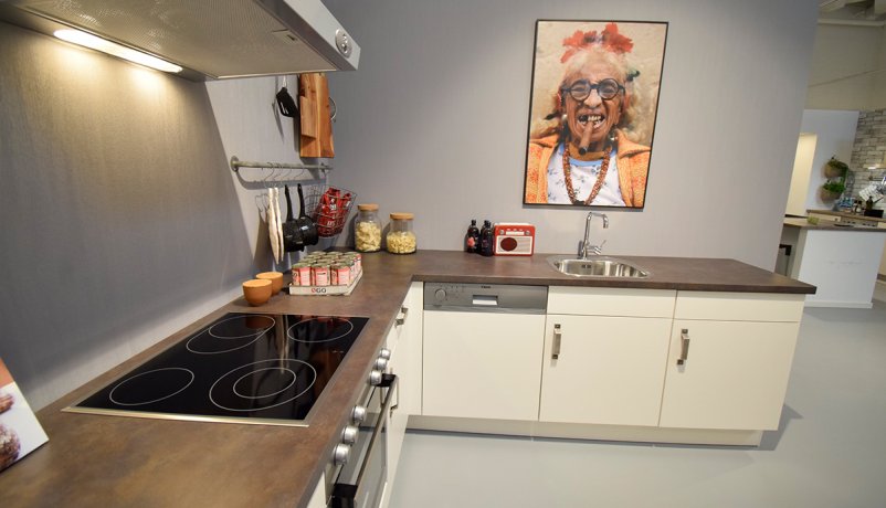 Udstillingskøkken til salg i Vordingborg Køkkenet Valby