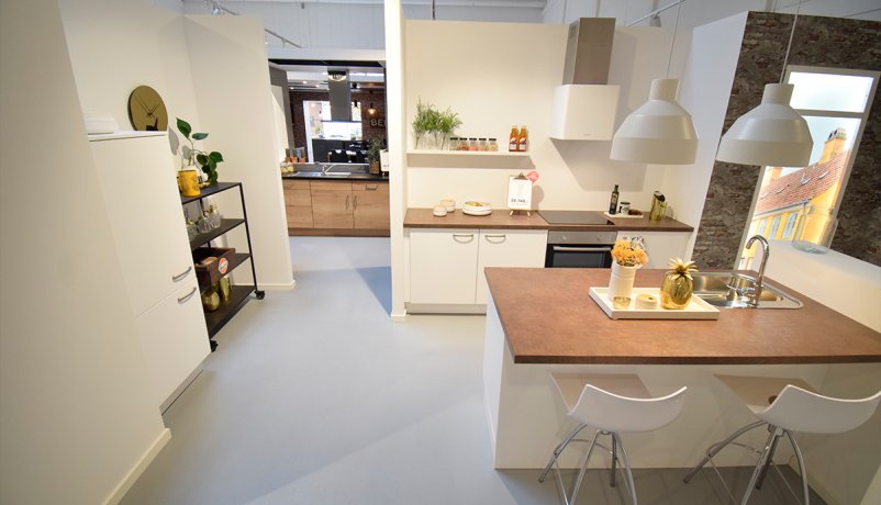 Lækkert udstillingskøkken til salg i Valby