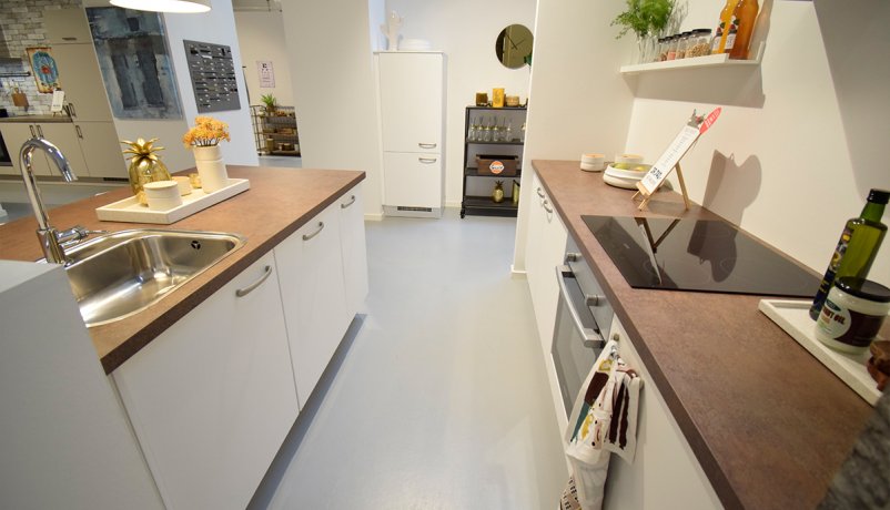 Lækkert udstillingskøkken til salg i Valby