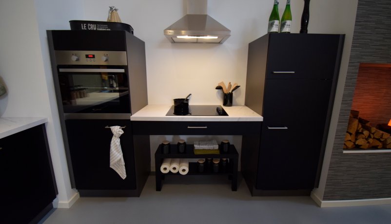 Lækkert udstillingskøkken til salg i Valby