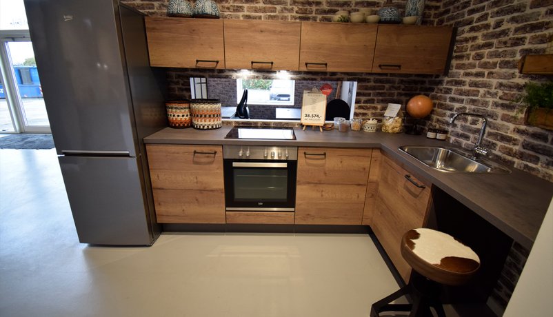 Lækkert udstillingskøkken til salg i Valby