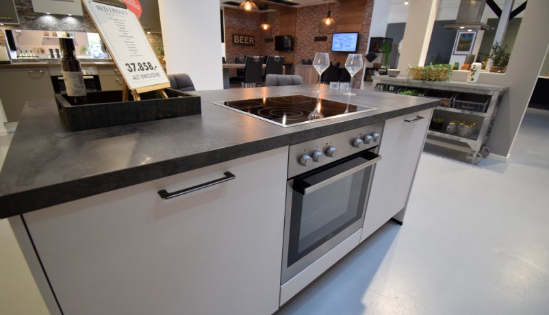 Udstillingsbad til salg i Vordingborg Køkkenet Valby