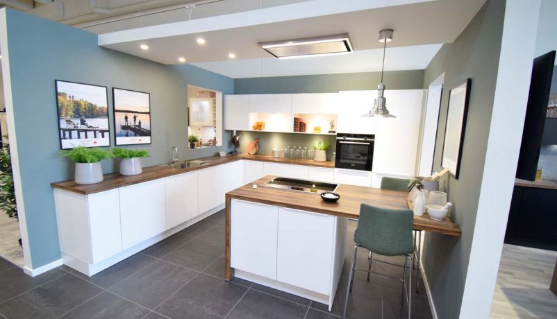 Hvidt Easytouch køkken til salg i Viby J