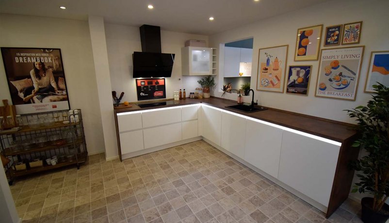 SMARTLINE køkken til salg i Viby J