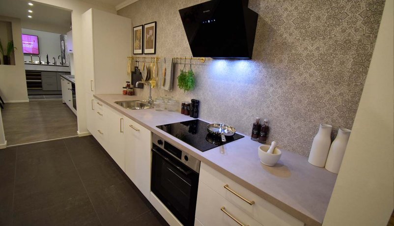 Stilrent ligesidet køkken til salg i Viby J