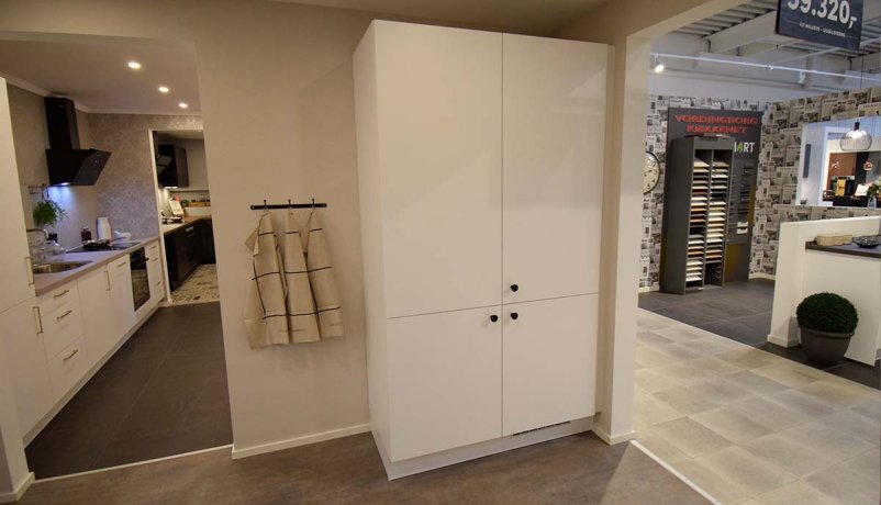 Lækkert Laser udstillingskøkken til salg i Viby J.