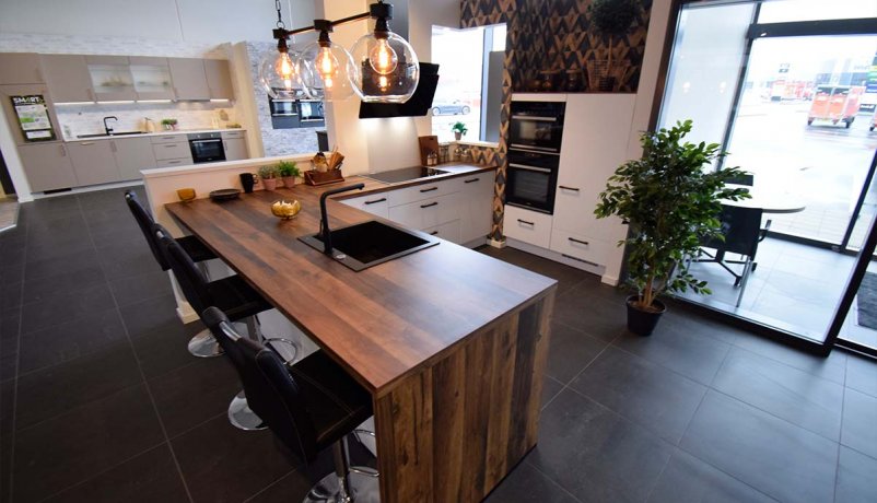 Lækkert Touch udstillingskøkken til salg i Viby J