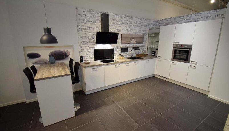 Super lækkert vinkelkøkken til salg i Viby J