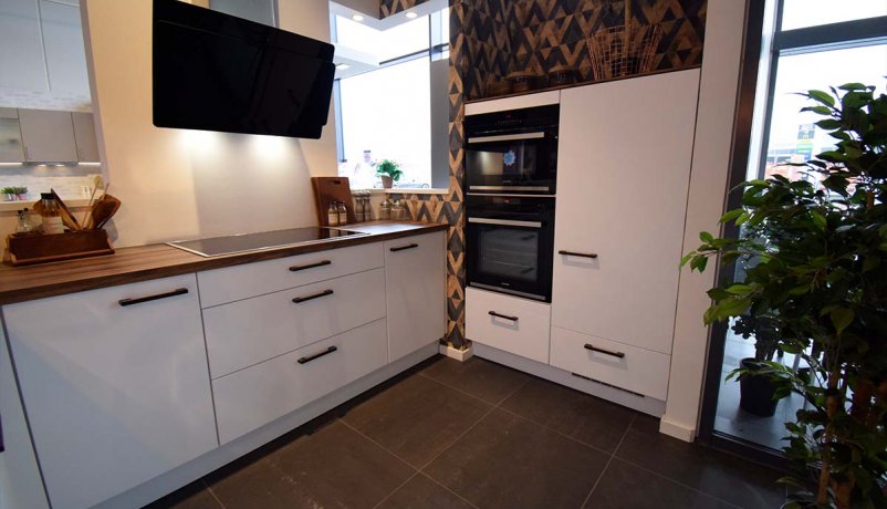 Lækkert Touch udstillingskøkken til salg i Viby J