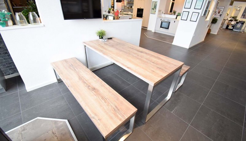 Lækkert bord til salg i Viby J