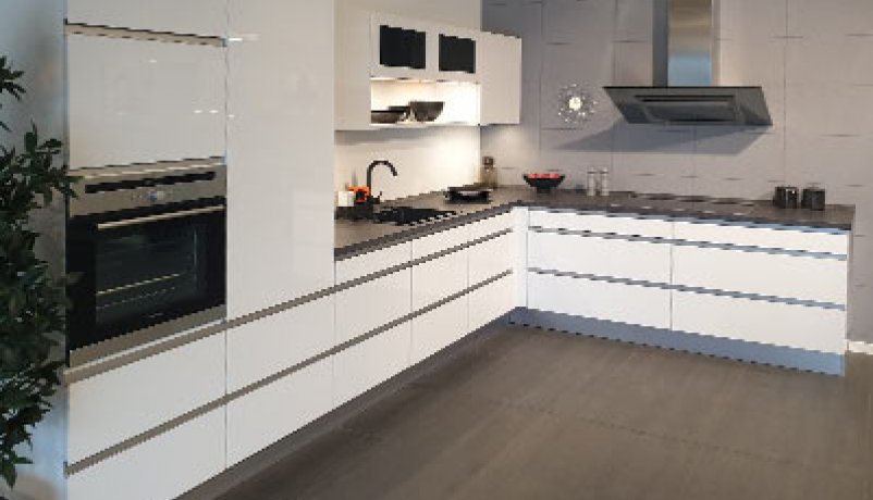 Hjørring udstilling hvidt designer dit køkken