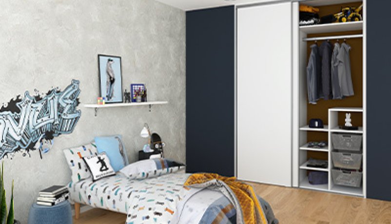 Skydedøre på værelset, ny garderobe, Vordingborg Køkkenet