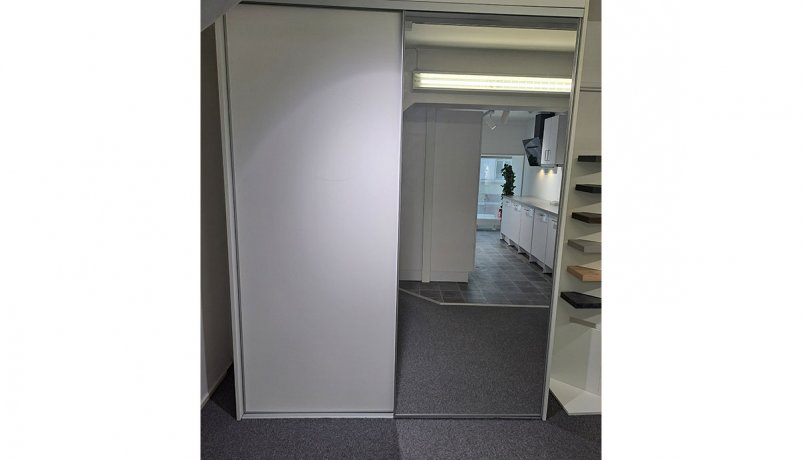 Vesterport – Garderobe, Hvid KA
